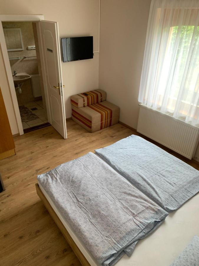 Zsuzsa Apartman Hajdúszoboszló Eksteriør bilde