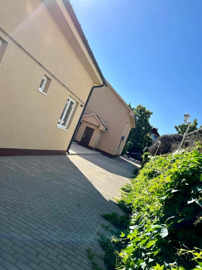 Zsuzsa Apartman Hajdúszoboszló Eksteriør bilde