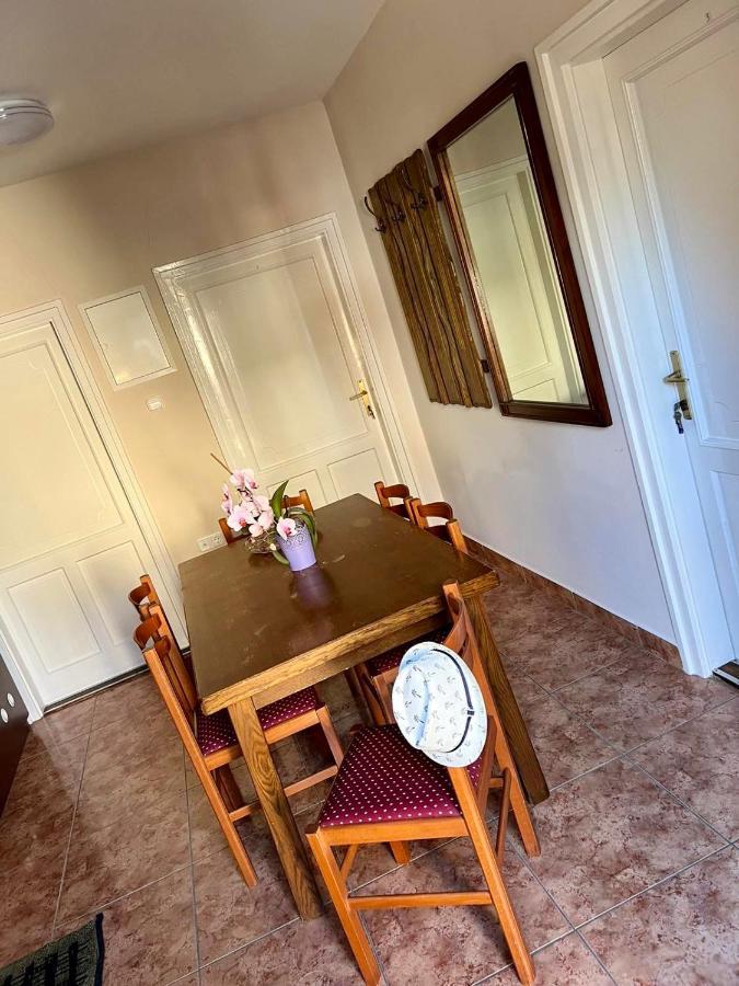 Zsuzsa Apartman Hajdúszoboszló Eksteriør bilde